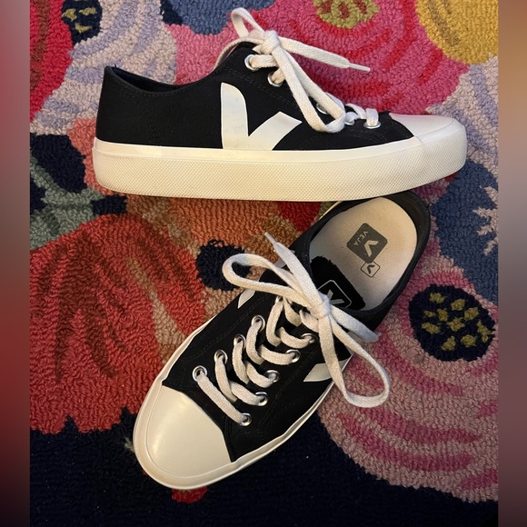 Anthropologie Veja Wata II Low-Top Sneakers - Picture 2 of 8